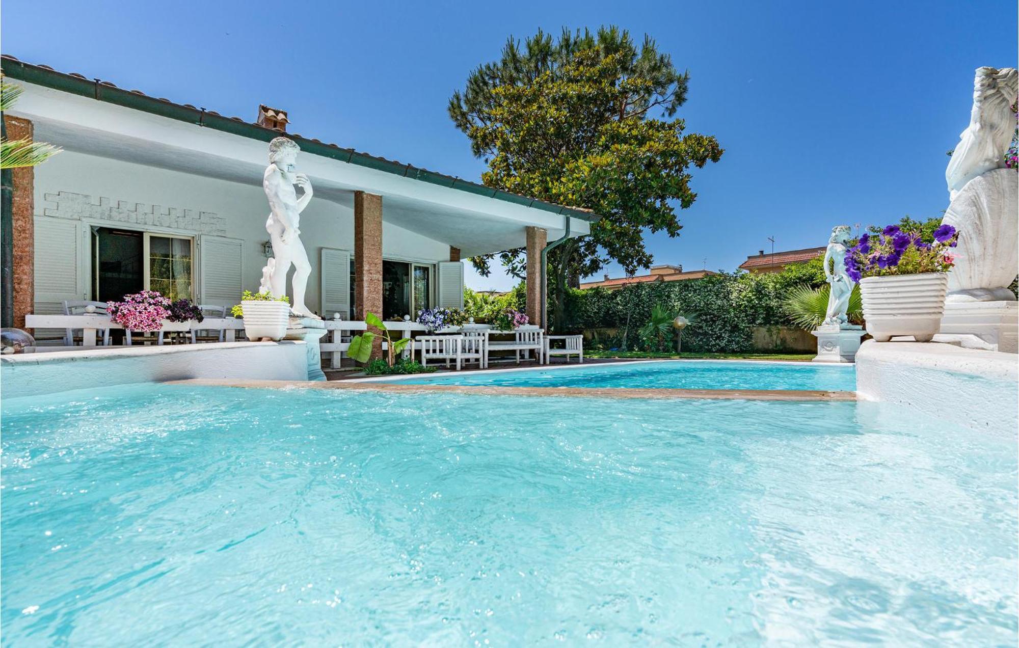 Beautiful Home In Fiumicino With Wifi מראה חיצוני תמונה