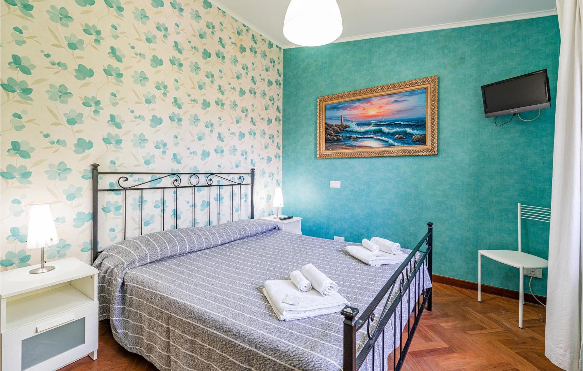 Beautiful Home In Fiumicino With Wifi מראה חיצוני תמונה