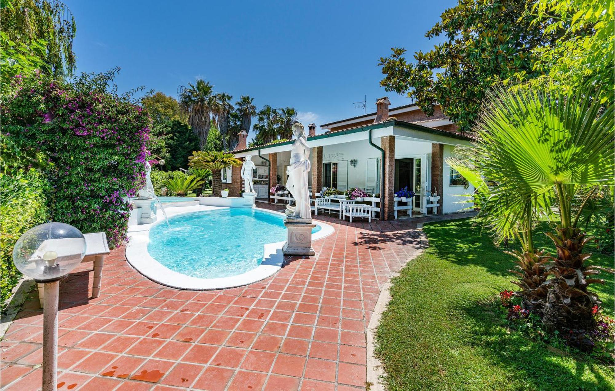 Beautiful Home In Fiumicino With Wifi מראה חיצוני תמונה