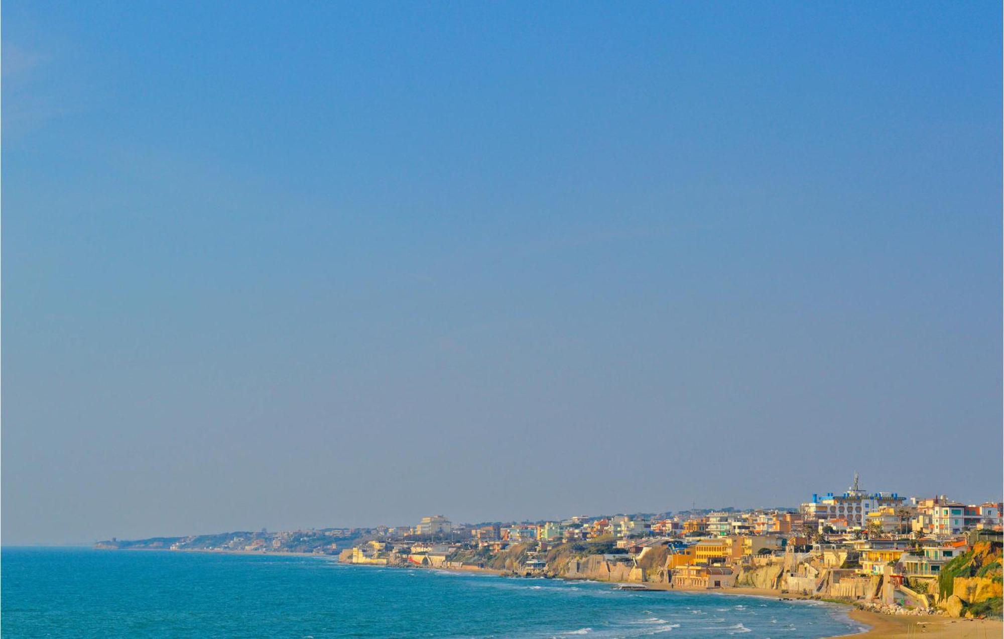 Beautiful Home In Fiumicino With Wifi מראה חיצוני תמונה
