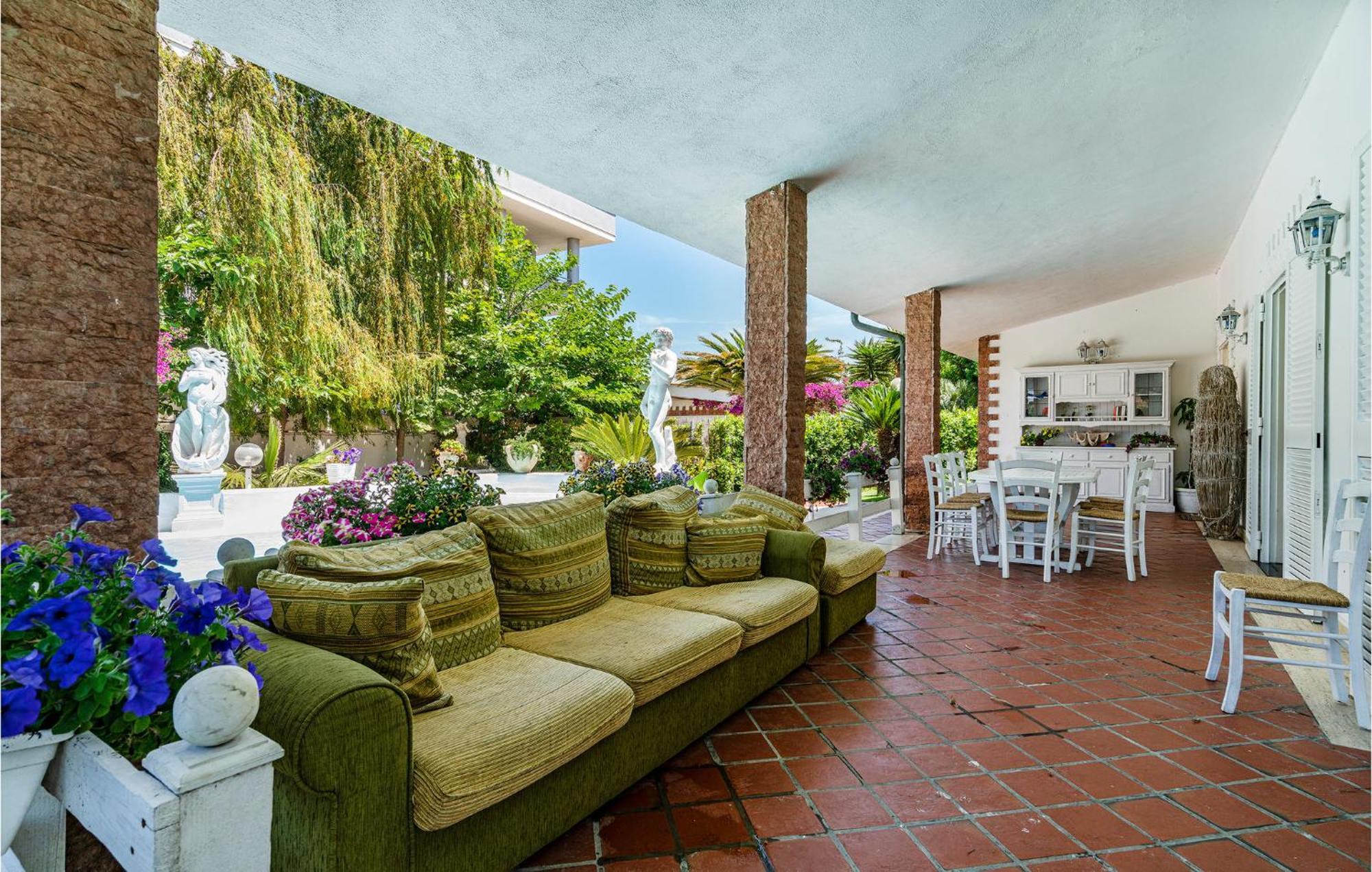 Beautiful Home In Fiumicino With Wifi מראה חיצוני תמונה